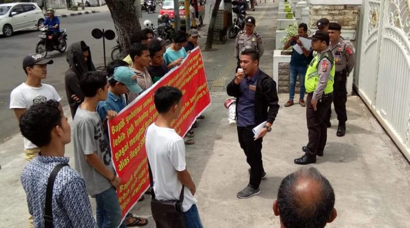 Gabungan Mahasiswa Rohul dan Rohil Bersatu (GMRB) akan Demo di Polda Riau 1