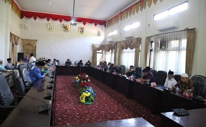 Rapat Singkronisasi Banggar DPRD Kabupaten Rokan Hulu Dengan TAPD Terkait Pembahasan RAPBD-P Tahun Anggaran 2019 64