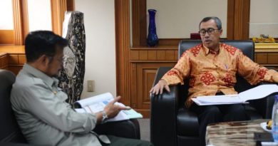 Gubernur Riau Sampaikan Gagasan Kepada Mentri Pertanian 4