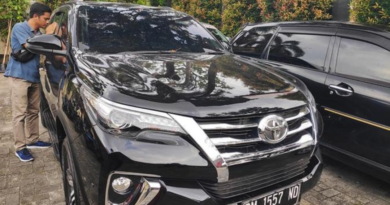 Polisi Sita 2 Mobil Pejabat di Riau Terkait Investasi Bodong MeMiles 6