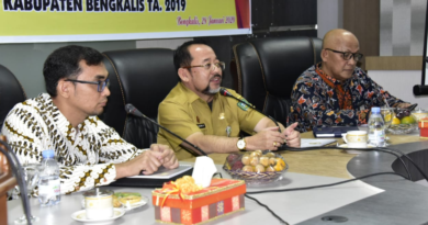 Sekda Bengkalis: "Kepala PD Dilarang Meninggalkan Tugas Selama Tim BPK Riau di Bengkalis 5
