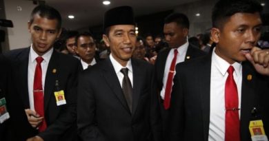 Presiden Jokowi Akan Melayat ke Rumah Duka Gus Solah Pagi Ini 6