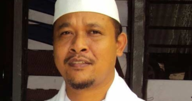 Di Duga Ratusan Juta Uang UIN Suska Riau Dipakai untuk Kepentingan Keluarga Rektor 4