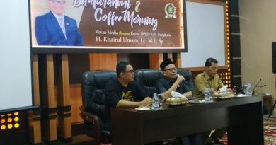 Jalin Hubungan Silaturahmi, Ketua DPRD Bengkalis Ajak insan Pers Coffee Morning 6