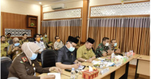 Ketua DPRD Hadiri Video Conference bersama Gubernur Riau 2