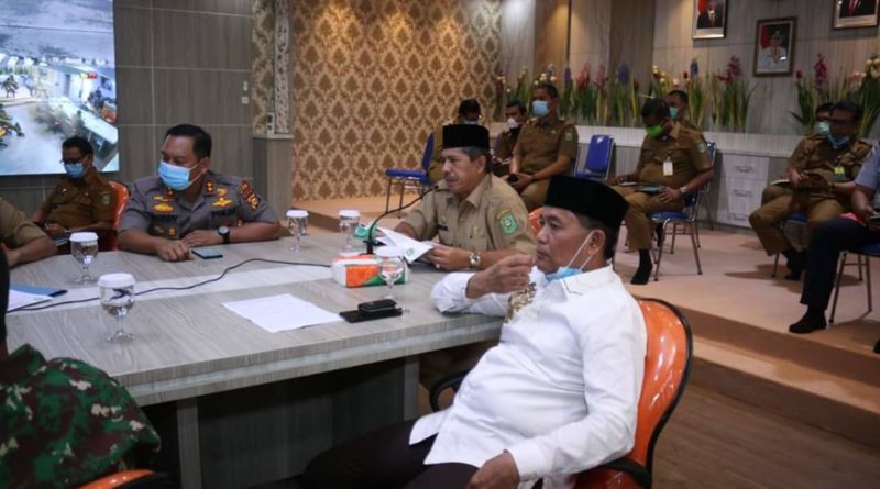 Bupati Siak Alfedri Video Conference Laporkan Penanganan Covid 19 Kepada Gubernur Riau 1