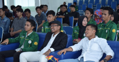 Anggota DPRD Bengkalis Syahrial di Dampingi Ketua DPRD Riau Indra Gunawan Eet Jadi Narasumber di UIR 6