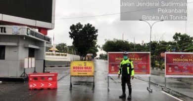 PSBB di Pekanbaru, Warga Kesal Jalan Ditutup dan Bingung Bagaimana ke Tempat Kerja dan Jualan 4