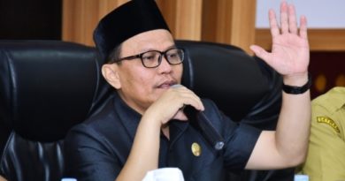H. Khairul Umam: "Komisi I Panggil Perusahaan Bantu Covid-19" 5