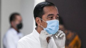 Presiden Joko Widodo: Pemerintah Tak Bisa Perangi COVID-19 Sendirian 2
