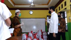 Jokowi Minta Proses Penyaluran BLT Desa Disederhanakan 2
