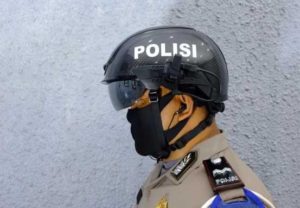 Polda Riau Gunakan Helm 'Robocop' untuk Deteksi Dini Covid-19 2