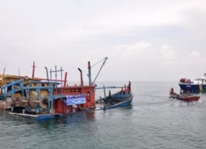 Bea Cukai Dumai Tenggelamkan Kapal yang Bawa Sabu 30 Kg Asal Malaysia 2