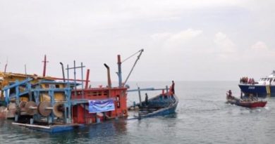 Bea Cukai Dumai Tenggelamkan Kapal yang Bawa Sabu 30 Kg Asal Malaysia 6