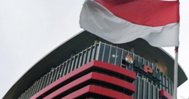 4 Saksi Kasus Suap Proyek Jalan Diperiksa KPK di Kantor Polda Riau 5