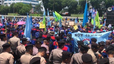 Massa Buruh akan Kepung DPR Tolak Omnibus Law, Polisi Tutup Jalan 1