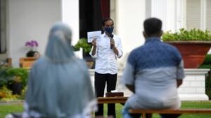 Jokowi Bagikan Bantuan Modal Kerja untuk 9,1 Juta Pedagang Minggu Depan 2