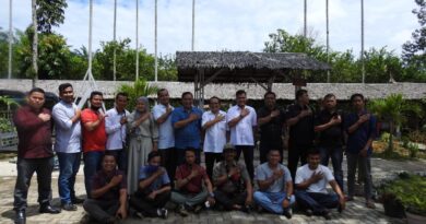 Manajemen PTPN V Jalin Silaturrahmi dengan Sejumlah Awak Media di Caffe Ateng Durian Sebatang 6