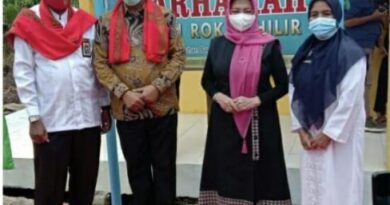 Diniatkan 2 Tahun Lalu, Bupati Suyatno Didampingi Istri Hj.Wan Wardiana Resmikan Musholla Marhamah MAN I Rohil 5