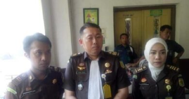 Jaksa Penuntut Penyerang Novel Baswedan Meninggal, Dimakamkan di TPU Jombang 5