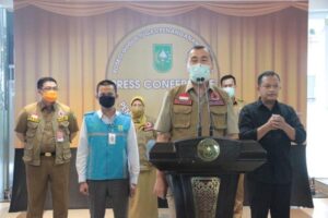 Gubernur Riau Instruksikan Pembatasan Sosial Berskala Kecil 2