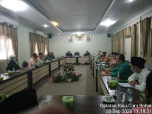 Masyarakat Desa Batas Hearing Dengan Komisi II DPRD Rokan Hulu, BPN Ungkap Kalau Areal PT SSL Tidak Terdaftar 2