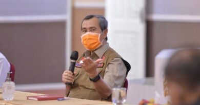 Pemprov Riau Terapkan Hanya 25 Persen Pegawai Kerja di Kantor 4