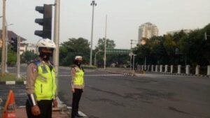 Hari Pertama PSBB Ketat, Arus Lalu Lintas Pagi ini di Jakarta Lancar 2