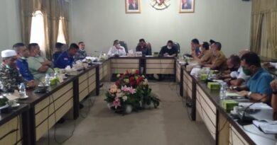 Hearing PT.Hutahaean dan Warga 3 Desa, Anggota DPRD Rohul Berikan Kartu Merah 4