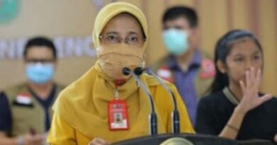 Plh Sekdaprov Riau Jadi Orang Pertama Disuntik Vaksin Covid-19 Sinovac 5