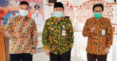 Batik Rohul Kian Membuming, Dirut Perumda RHJ Order 3000 Meter Batik Penuhi Pesanan 4