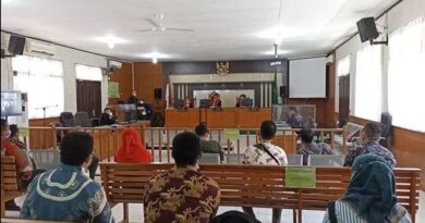 Meski Menang Praperadilan, Kadis ESDM Riau Nonaktif Tetap Jalani Sidang Perdana Dugaan Korupsi 4