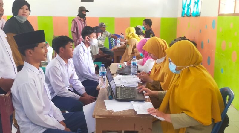 Sekolah MTs Hubbul Bilad Desa Tasik Serai Barat Kec.Talang Muandau Mengadakan Vaksin covit 19 Sebayak 180 Siswa 1