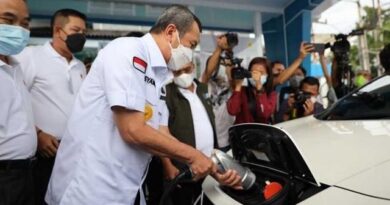 Syamsuar Resmikan Stasiun Pengisian Kendaraan Listrik Umum Pertama di Riau 4