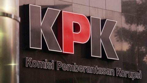 KPK Amankan Uang Ratusan Juta Rupiah dalam OTT Hakim PN Surabaya 16