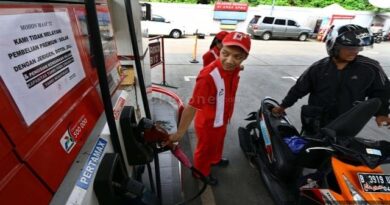 Batal Dihapus, Jokowi Instruksikan BBM Premium Disalurkan di Seluruh Indonesia 4