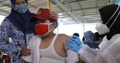 Pemprov Riau Usulkan 500 Ribu Dosis Vaksin ke Pemerintah Pusat 4