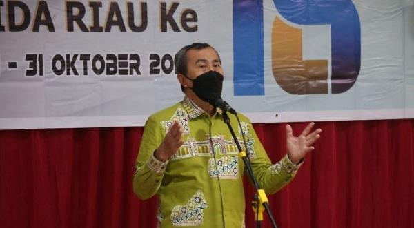 Gubernur Riau Berharap Pemerintah Pusat Buka Pintu Masuk Internasional Riau-Malaysia 1
