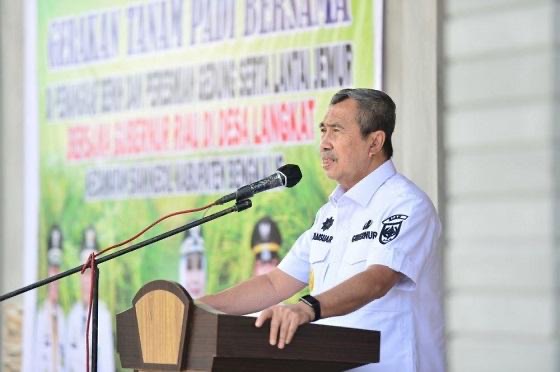 Kasus Positif Covid-19 Turun, Gubernur Riau Minta Sosialisasi Vaksinasi Tetap Dilakukan 1