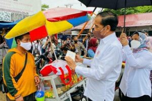 Jokowi: Saya Minta Seminggu Sebelum Lebaran BLT Minyak Goreng Selesai Disalurkan 2