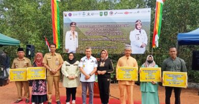 Bengkalis, Sempena Hari Mangrove Sedunia.Kades Buruk Bakul Ucapkan ,Trimakasih Kepada Bapak Gubernur Riau.H.Syamsuar 5