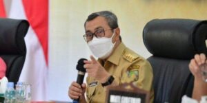 Bertemu Mahfud MD, Gubernur Riau Minta Ribuan Guru Honorer Jadi P3K 2