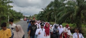 Pawai"Upaya Menelusuri Jejak Perjalanan Para pejuang Dalam Mewujut kan Indonesia Merdeka" 2