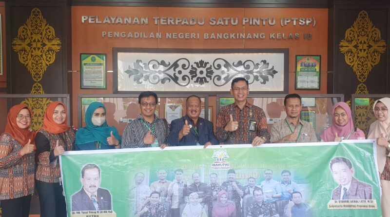 Ketua Masyarakat Hukum Pidana Dan Kriminologi Indonesia Daerah Riau Audiensi Dengan Ketua Pengadilan Negeri Bangkinang 25