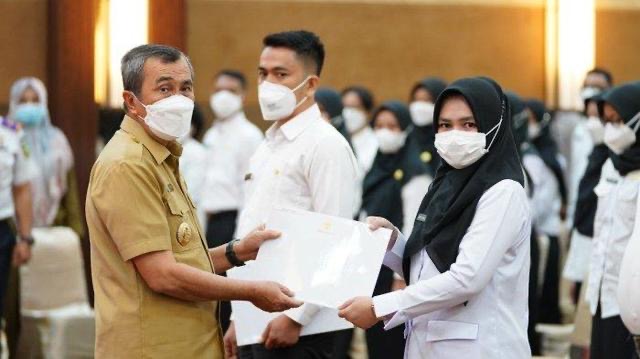 Sikapi Temuan Jasad ASN Wanita di Basement DPRD Riau, Gubernur Riau Pesan Ini Ke Pegawai Pemprov 13