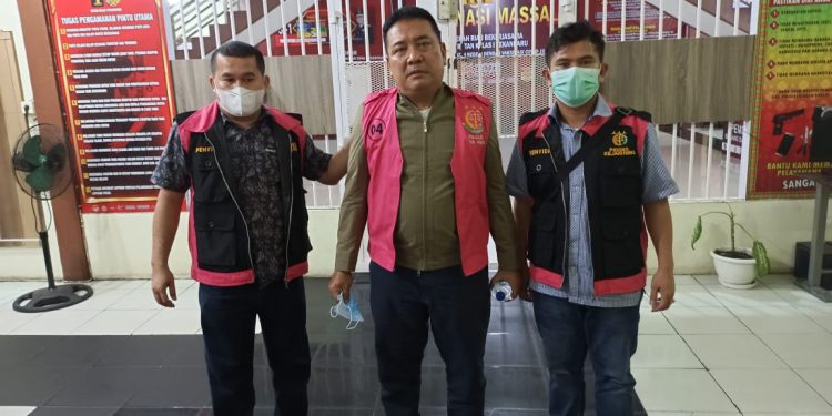 Nathanael Simanjutak (NS ) Tersangka Kasus Koropsi Pelabuhan Internasional Bagansiapiapi Diamankan Oleh Kejagung Republik Indonesia 20