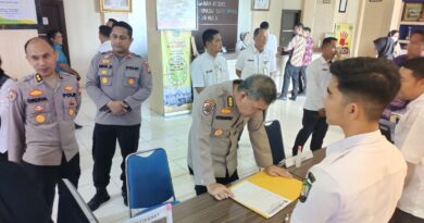 Wakapolres Rohul, Dampingi Irwasda Polda Riau Monitoring Pelayan Publik Pada Tiga Instansi 6