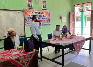 Tim Komnas PA Bersama Anggota DPRD Komisi IV Bengkalis Ajak Anak Didik SMPN 3 Mandau Proaktif dalam Sosialisasi "No Bully" 3