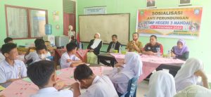 Komnas Anak Kab. Bengkalis Sosialisasi Anti Perundungan di SMP N 03 Mandau 6