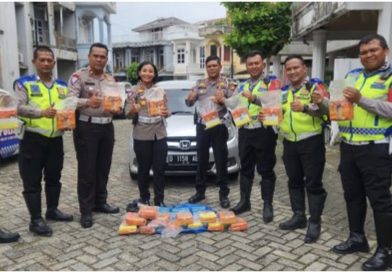 Aksi Polwan Setop Mobil Bawa Sabu 20 Kg saat Lalu Atur Lintas di Pekanbaru